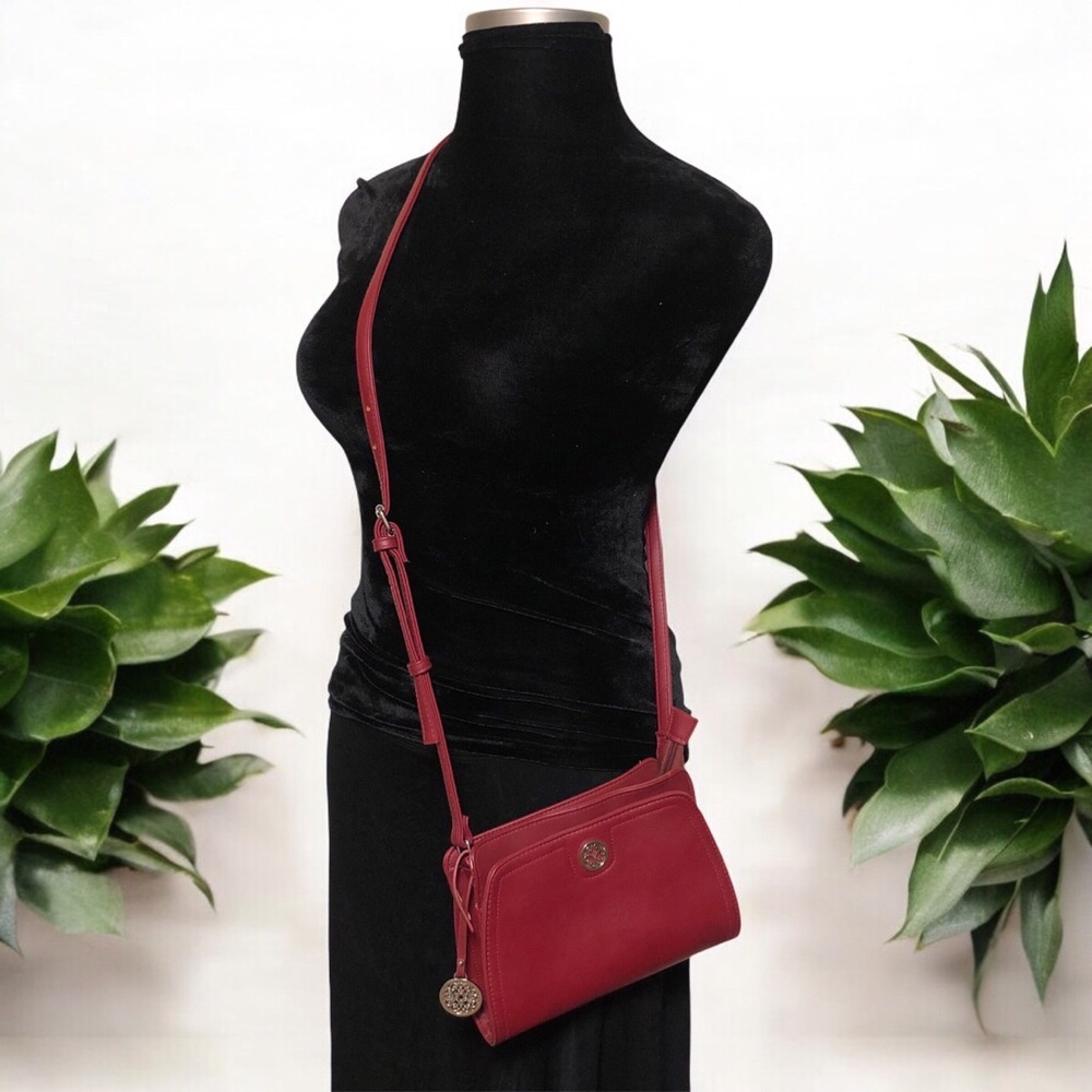 26. Enzo Angiolini Maroon Crossbody (NWT/TLC)